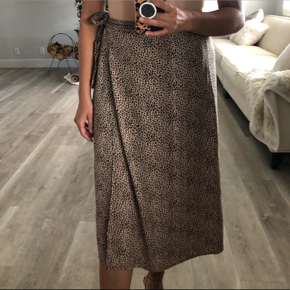 Kirious Animal Print Wrap Skirt Size Small
